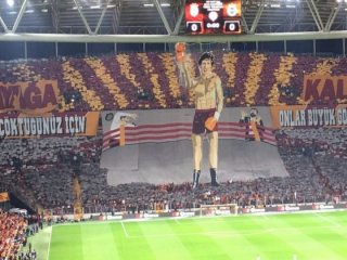 Galatasaray'a koreografi şoku! Bu sabah..