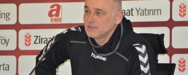 Büyük sürpriz! Konyaspor yeni hocasıyla anlaştı!