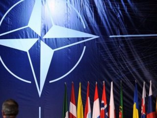 NATO'nun tehdidine Rusya'dan ilk yorum: Delinin biri Türkiye'ye saldırırsa...