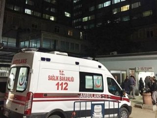Hastanede lavabo çöktü, doktor alt kata düştü