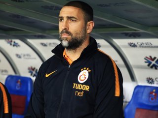 Tudor isyan etti! 'Şimdi üç gün bu yazılacak'