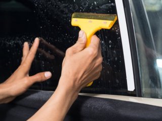 Yasak geldi, fırsatçılara gün doğdu