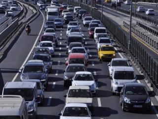 Emniyet devreye girdi: Trafiğe çözüm geliyor!