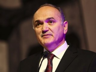 Bakan Özlü: Dünyanın otomobili olacak