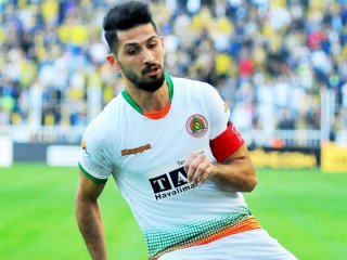 Emre Akbaba'ya transfer yasağı!