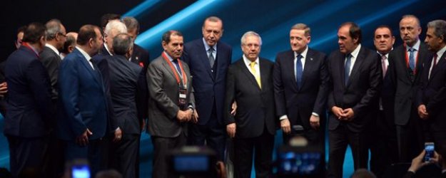 4 büyükler borç batağında