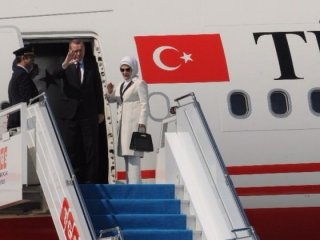 Erdoğan'ın uçağında sürpriz isim! Buzlar eridi