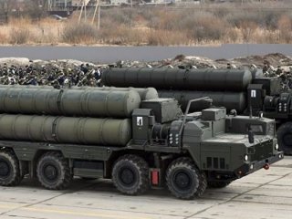 Ve Rusya o ülkeyle S-400 için anlaşma imzaladı