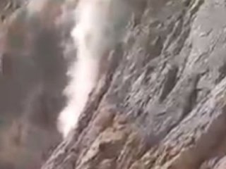 MİT ve jandarma 4 PKK'lıyı mağaraya sıkıştırdı...