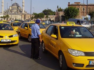 300 kişilik ekiple İstanbul'da taksilere denetim