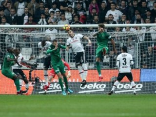 Beşiktaş'a iki kötü haber birden!