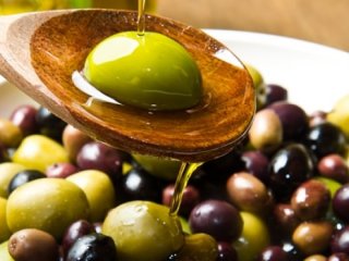 Sezonu açılan "zeytin" çiftçiyi güldürdü