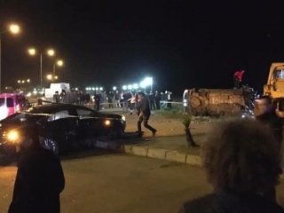 Erdoğan’ın korumalarını taşıyan minibüs kaza yaptı