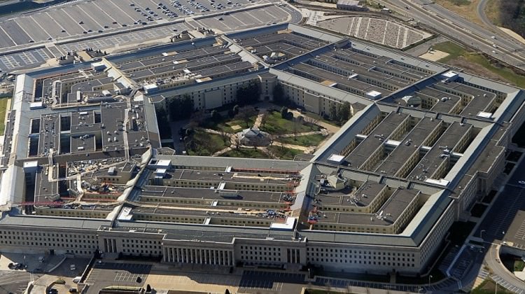 Pentagon'dan flaş YPG açıklaması