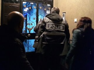 Ankara polisinden firarilere gece baskını!