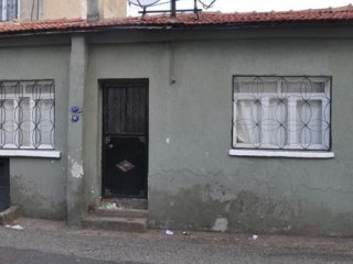 6 ve 3 yaşındaki iki kardeş evde ölü bulundu