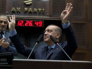 Feghouli ve Adebayor'dan Erdoğan'a teşekkür