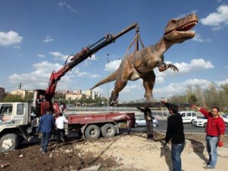 Başkent Gökçek’in “putları”ndan temizleniyor