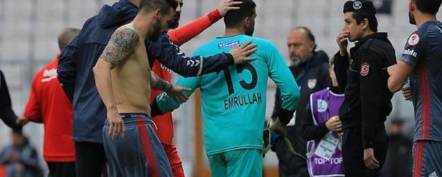 Beşiktaş'tan 9 gol yiyen kaleciden 8-0 tweeti!