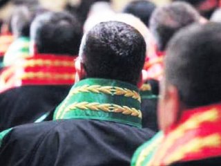 Firari hakim ByLock kullanıcısı çıktı!