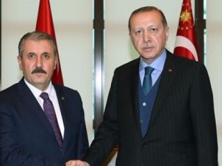 AK Parti Genel Merkezi'nde sürpriz görüşme!