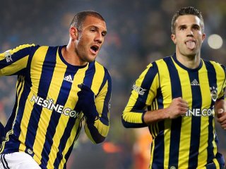 F.Bahçe'de Van Persie ve Fernandao kararı!