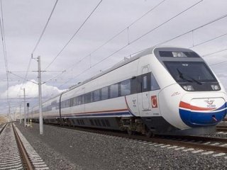 Bakan Arslan’dan hızlı tren müjdesi