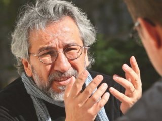 Hainler birbirlerine düştüler