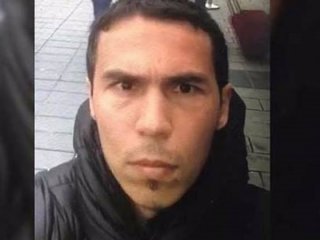 Mahkeme başkanı azarladı: Şov yapma otur yerine!