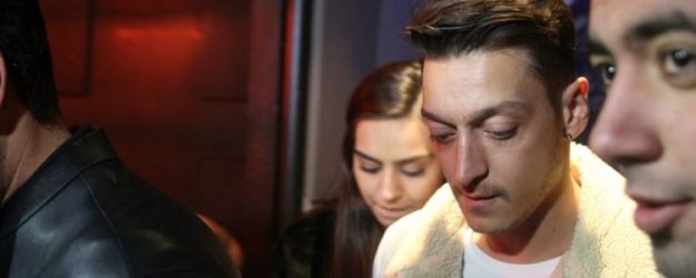 Mesut Özil'den şaşırtan İsmail YK kararı