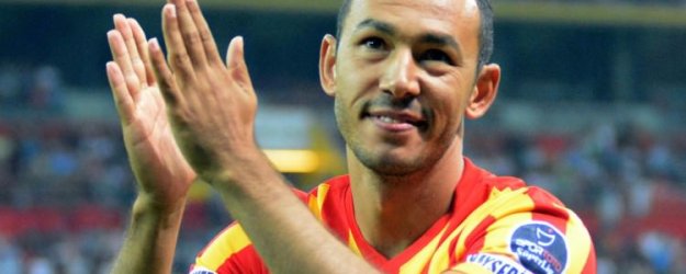 Herkes tatile, Umut Bulut umreye!