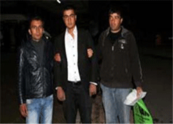Öğrencisinin burnunu kırdı