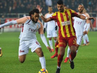 Aslan ağır yaralı!