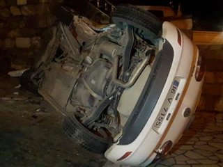 Bursa'da otomobil takla attı: 2 yaralı