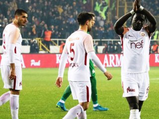 Galatasaray dibe vurdu! Büyük hüsran