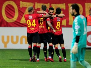 Göztepe'nin zirve yürüyüşü sürüyor!