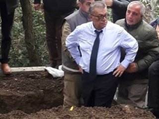 Büyük acı! Kendi elleriyle mezara koydu