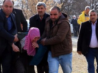 Baba evine ateş düştü