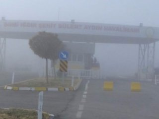 Göz gözü görmüyor! Uçak seferleri iptal edildi