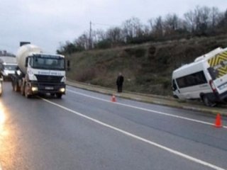 Servis şoförünün tansiyonu düştü, facidan dönüldü