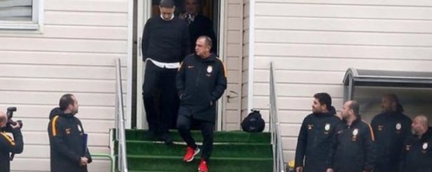 Fatih Terim eşofmanları giydi!