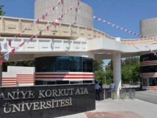 O rektörün eşi görevden alındı