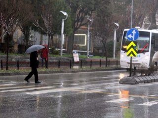 Meteoroloji saat verdi! Sağanak yağış uyarısı