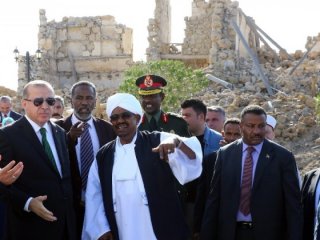 Erdoğan'ın Sudan ziyaretinde çok çarpıcı olay