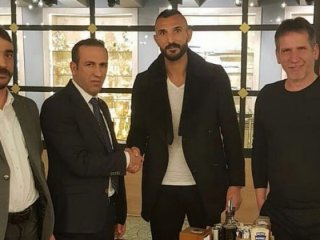 Yalçın Ayhan ile yollar ayrıldı