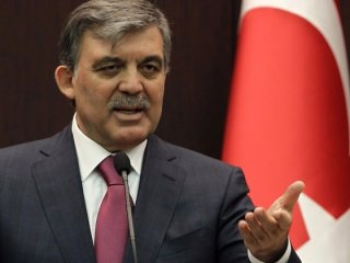 AK Parti flaş Abdullah Gül açıklaması: Partinin kurucusu değil!