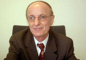 Danışmanı görevi bıraktı