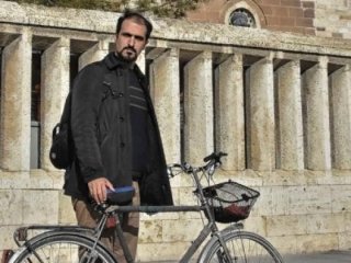Mevlana için İran'dan Konya'ya bisikletle geldi