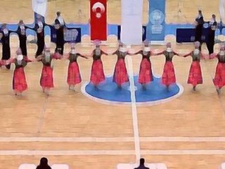 Kaçan 'folklor ekibi'nin gerçek hikayesi!