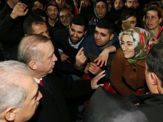 Erdoğan'dan ilçe teşkilatına sürpriz ziyaret!